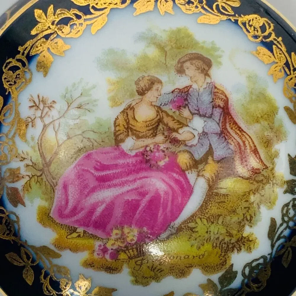 Limoges France Fragonard Courting Couple Trinket Box Blue Gold 2.5